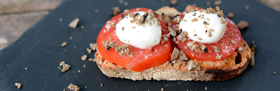 Tartine à la truffe d’été