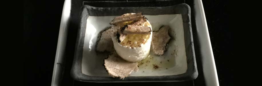 Bouchon de fromage frais de brebis à la truffe