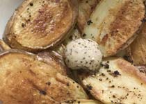 Pommes de terre dorées au beurre de truffes