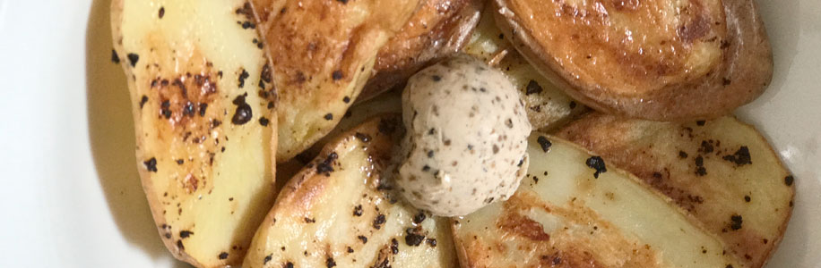 Pommes de terre dorées au beurre de truffes